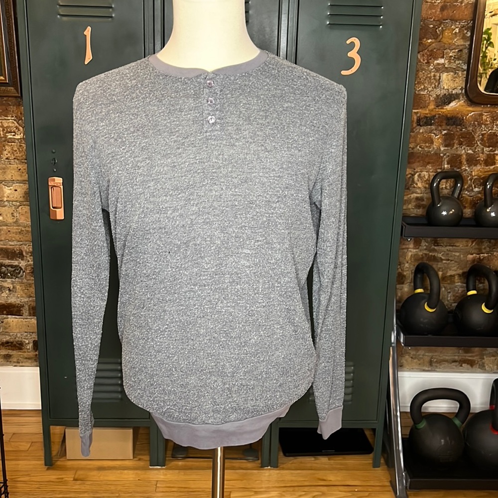 Hyden yoo ling sleeve shirt